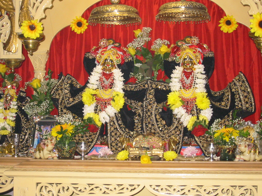 Sri Sri Gaura-Nitai, ISKCON Mayapur